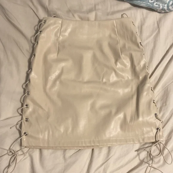 2/$15 NWT PrettyLittleThing Stone Leather Lace Up Mini Skirt - Picture 8 of 13